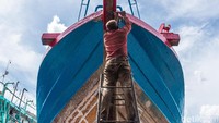 Salah satu perbaikan yang diberikan adalah penambahan elemen pada lambung kapal untuk mencegah kapal tidak mudah oleng.