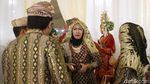 Begini Ramainya Puncak Pesta Adat Kahiyang-Bobby