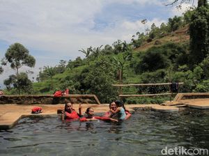Mengunjungi Mata Air Berkhasiat di Kabupaten Bandung