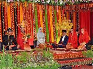 Ibunda Bobby ke Kahiyang: Jangan Segan ke Mama, Curhat Saja