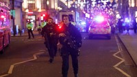 Sampai saat ini polisi tidak menemukan jejak tersangka, barang bukti tembakan ataupun korban tewas, ujar Kepolisian Metropolitan Inggris dalam pernyataannya seperti dikutip AFP, Sabtu (25/11/2017). (Foto: REUTERS/Peter Nicholls)