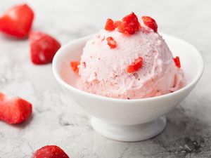 Hati-hati! Es Krim yang Pakai Bahan Ini Bisa Jadi Nggak Halal
