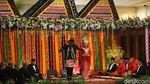 Foto: Kahiyang-Bobby Menari Tortor Somba di Puncak Pesta Adat