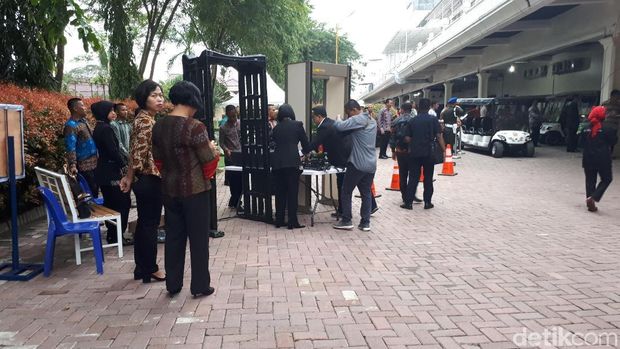 Siswa SD Berbusana Adat akan Sambut Kirab Kahiyang-Bobby di Medan