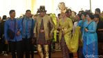 Suasana Hangat di Resepsi Kahiyang-Bobby