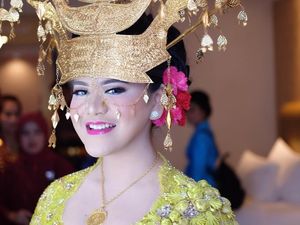 Foto: Warna-Warni Kebaya Pengantin Kahiyang Ayu dari Solo Hingga Medan