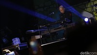 Sejumlah lagu lawas dibawakan. Sebagai penutup Kamulah Satu-satunya dibawakan dengan apik. Foto: Asep/detikHOT