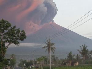 Lebih dari 5 Ribu Penumpang Pesawat Terjebak di Bali