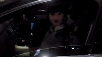 Dewi Persik melalui akun Instagramnya memberikan penjelasan terkait peristiwa tersebut. Dia mengaku tengah menuju RS karena asma asistennya kambuh. (Foto: Screen Capture Instagram)