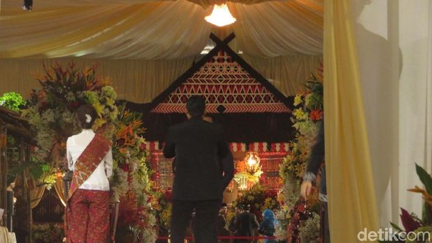 Live Report: Kirab dan Resepsi Kahiyang-Bobby