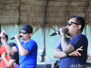 Lirik Lagu Giginya Ompong, Kenali Judul Asli dan Penyanyinya