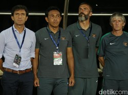 PSSI menunjuk Bima Sakti sebagai pelatih sementara timnas U-19, menempati posisi yang sebelumnya ditempati oleh Indra Sjafri.