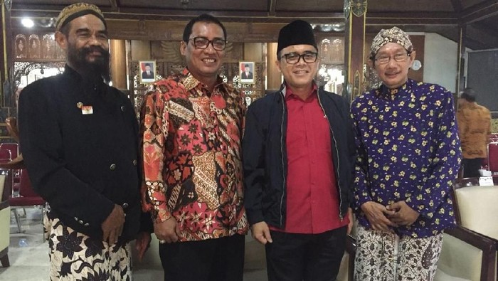Kembali Sisir Mataraman, Azwar Anas Wayangan di Tulungagung