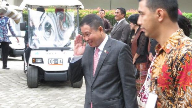 Menteri Jokowi Kagumi Kekayaan Adat di Pernikahan Kahiyang-Bobby