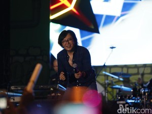 Ari Lasso Dilarikan ke RS, Fahmi Bo Kena Stroke