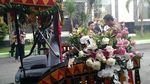 Foto: Ornamen Mandailing dan Bunga di Kereta Kencana Kahiyang-Bobby
