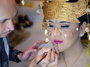 Foto: Momen Kahiyang Ayu Didandani Sebelum Kirab & Resepsi di Medan