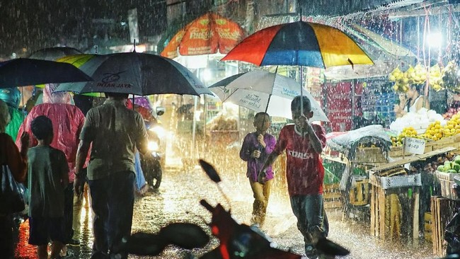 Tetap Fit Saat Cuaca Ekstrem dengan 4 Langkah Ini