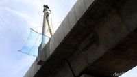 Pembangunan moda transportasi Mass Rapid Transportation (MRT) Jakarta Fase I Lebak Bulus-Bundaran HI sepanjang 16 km, terus mengalami peningkatan.