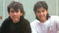 Idola remaja di era 90-an, Ryan Hidayat dan Onky Alexander. (Dok. Instagram/shafiraretro)