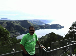 Menpar Arief Yahya Terbius Keindahan Taman Simalem Resort