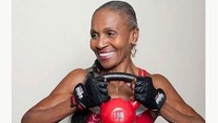 Hei anak muda, jangan mau kalah ya sama nenek yang satu ini! (Foto: Instagram @ernestine.shepherd)