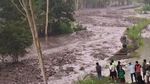 Foto: Penampakan Lahar Dingin yang Keluar dari Gunung Agung