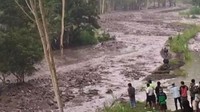 Dijelaskan Sutopo, banjir lahar hujan atau lahar dingin sudah terjadi di beberapa titik di lereng Gunung Agung. Foto diambil Senin (27/11) (Foto: Instagram Humas BNPB sutopopurwo) 