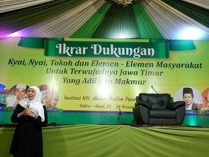 Kiai hingga Santri di Mojokerto Ikrar Dukungan ke Khofifah-Emil