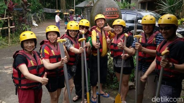 Kegiatan rafting tetap dibuka