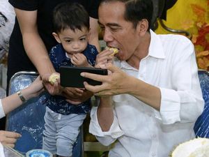 Jan Ethes dan Jokowi Cicip Durian hingga Khasiat Kayu Manis untuk Turunkan Berat Badan