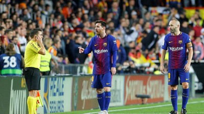 Meme-meme Lucu Gol Hantu Messi ke Gawang Valencia