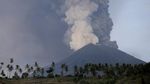 Naik Turun Status Gunung Agung dan Bukti dari Jokowi bahwa Bali Aman