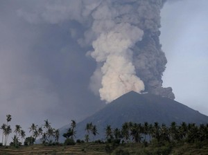 Tips Hemat Uang di Bali Saat Erupsi Gunung Agung