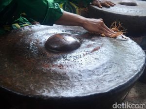 Nyiram Gong Sekati, Ritual Sakral Keraton Kanoman Cirebon