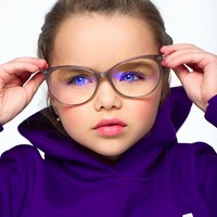 Bahkan beberapa ahli mode percaya bahwa gadis yang berasal dari Rusia ini akan memiliki karier menjanjikan dengan kecantikan yang dimilikinya. Foto: Instagram