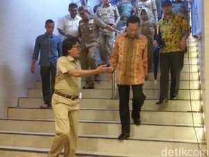 Cek Toilet Umum Rp 5,7 M di Yogya, Sultan HB X: Kok Ambune Pesing?