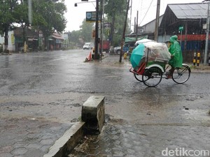 Cuaca Ekstrem Terjang Jawa Tengah, Warga Purworejo Diminta Waspada