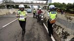 Terobos JLNT Casablanca, Puluhan Pemotor Ditilang Polisi