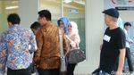 Begini Penampilan Istri Novanto Jenguk Suaminya di Rutan KPK