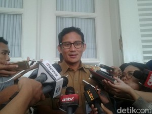 Sandiaga Berniat Jadikan Dewi Persik Duta Tertib Busway
