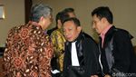 Nur Alam Bacakan Eksepsi