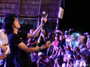 Lirik dan Chord Pemuja Rahasia oleh Sheila on 7