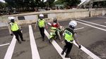 Terobos JLNT Casablanca, Puluhan Pemotor Ditilang Polisi