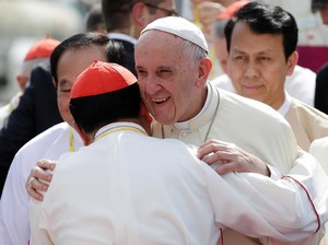 Kata Jenderal Myanmar ke Paus Fransiskus: Tak Ada Diskriminasi Agama