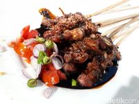 Slawi Ayu Nikmatnya Sate Kambing Gaya Tegal dengan Bumbu 