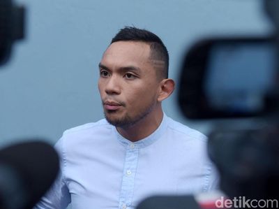 Jawaban Mantan Tunangan Dituding Penyebab Rina Nose Lepas Hijab