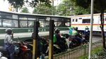 Foto: Ini Palang Perlintasan di Kalibata yang Patah Ditabrak Kopaja