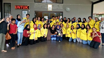 Melihat Indonesia dari Dekat