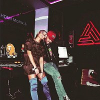 Keduanya semakin dekat lantaran terlibat dalam sebuah proyek kolaborasi musik. (Foto: dok Instagram Chris Brown)